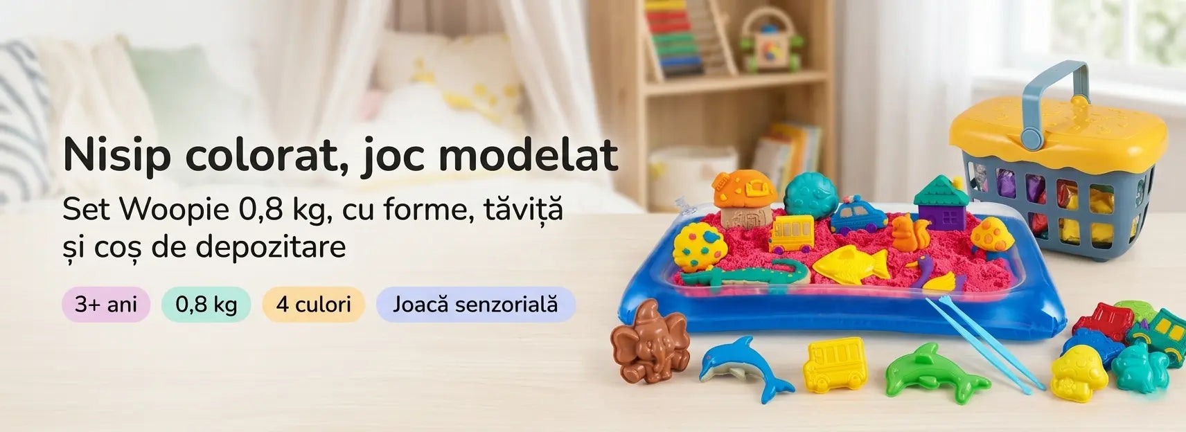 Banner AryaJoy pentru setul Woopie cu nisip kinetic 0,8 kg, forme colorate, tăviță albastră și coș de depozitare.