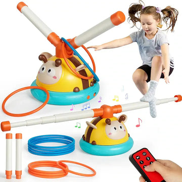 Set complet Woopie Albinuță cu bază interactivă, inele, bară rotativă și telecomandă.